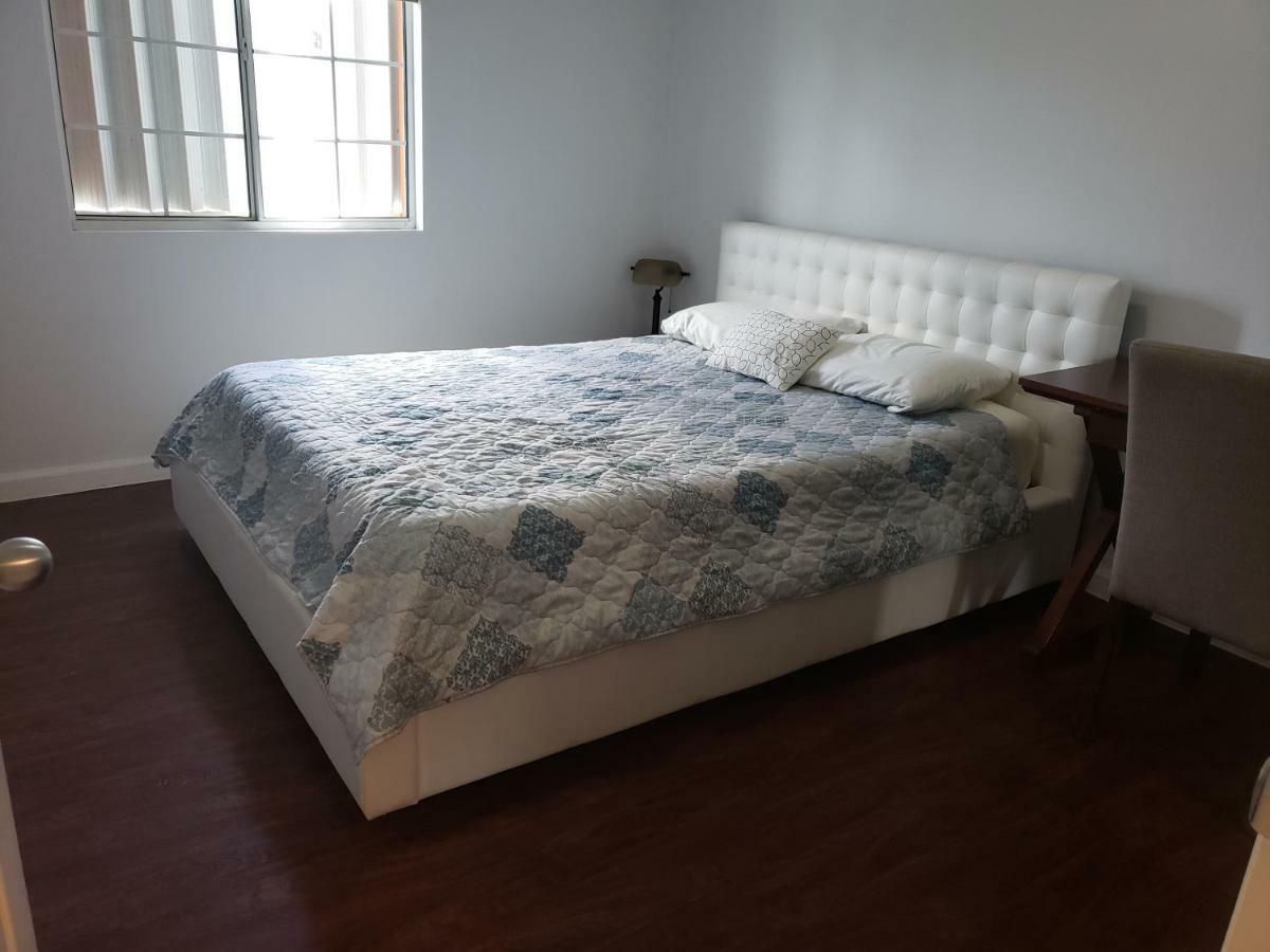 Swan Boutique Apartment Tamuning Room photo